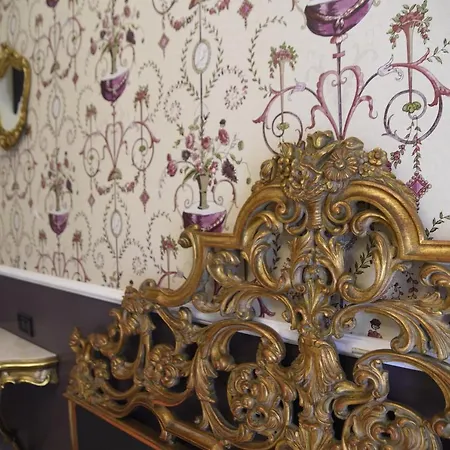 Barocco Al Centro Bed and Breakfast